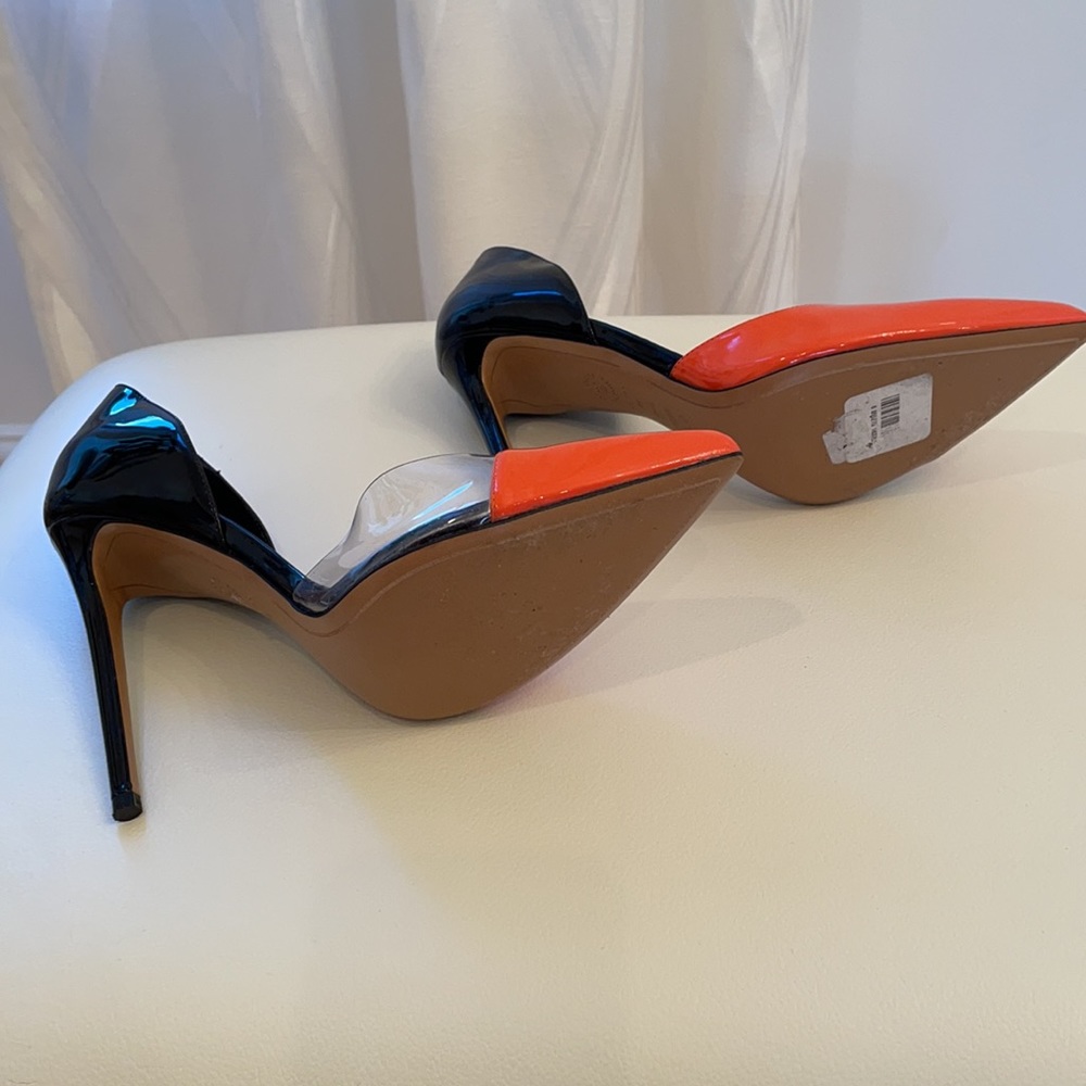 Shoes - Picture 6 of 8